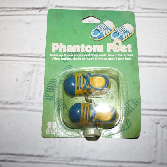 👻 TOMY PHANTOM FEET · 1980 · NIP 🕹️ - Picture 4 of 4